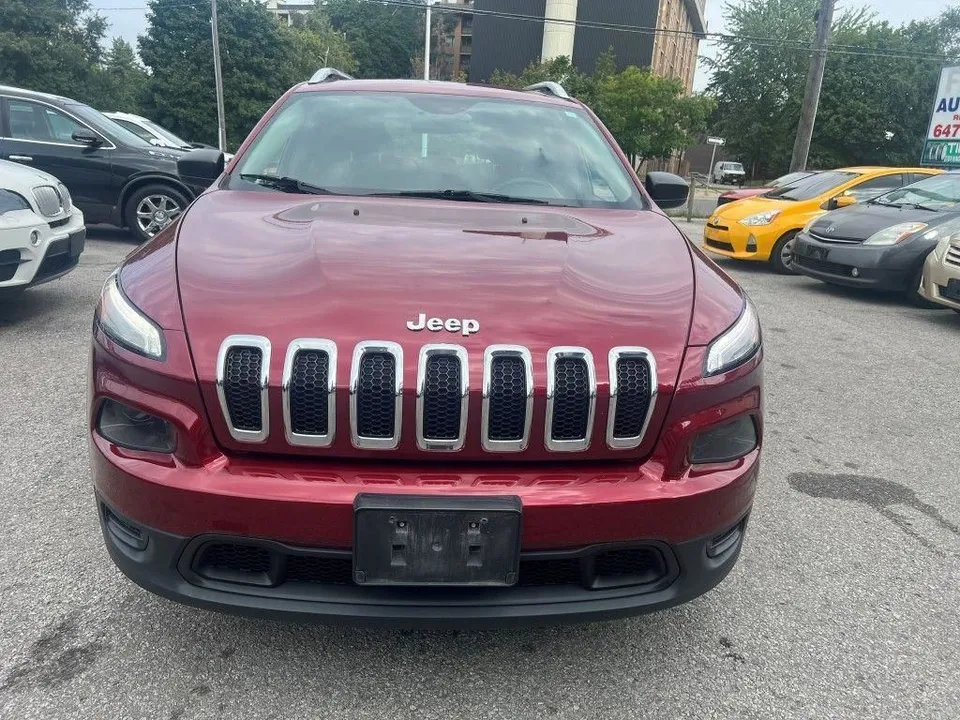 2014 Jeep Cherokee FWD 4DR SPORT