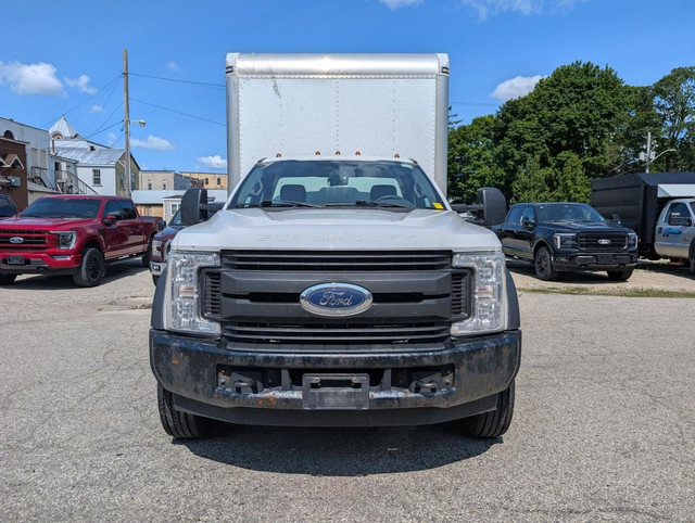 2017 Ford SUPER DUTY F-450 DRW 2WD Reg Cab 205" WB 120" CA XL in Cars & Trucks in Stratford - Image 3