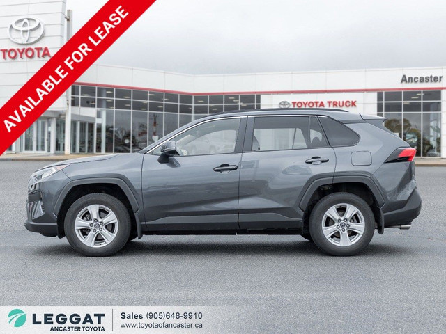 2020 Toyota RAV4 XLE FWD in Cars & Trucks in Hamilton - Image 3
