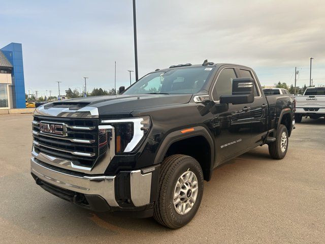 2025 GMC Sierra 2500HD SLE in Cars & Trucks in Fort McMurray