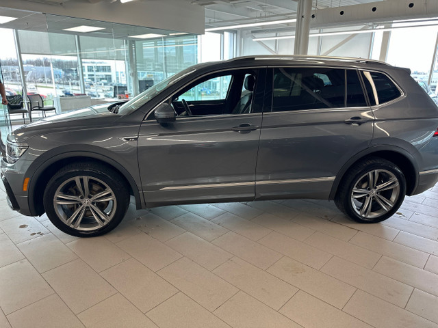 2020 Volkswagen Tiguan Highline r-line in Cars & Trucks in Laval / North Shore - Image 4