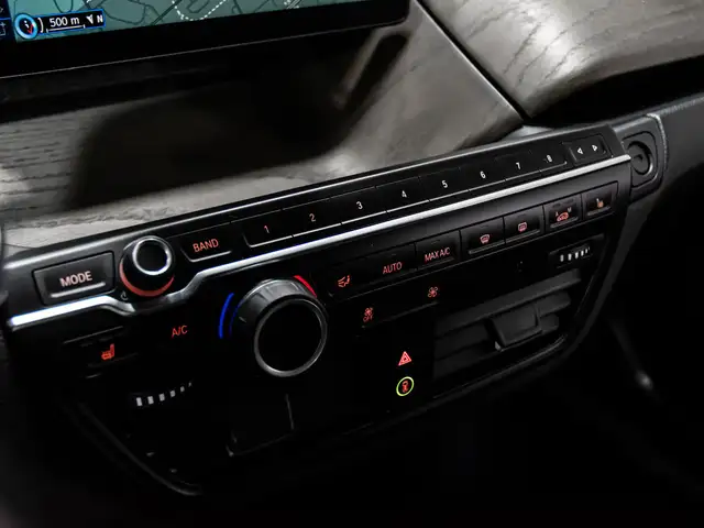 2017 BMW i3 HB w-RANGE EXTENDER PLUG IN HYBRID NAVI REAR VIEW in Cars & Trucks in City of Toronto - Image 21