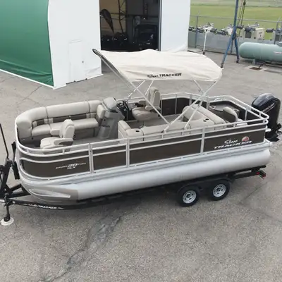 Sport Fish 20 DLX - Best Pontoon Boat, LIMITED SUPPLY MODEL $67,995 -$5,000 [SUPER SUMMER SALE] $62,...