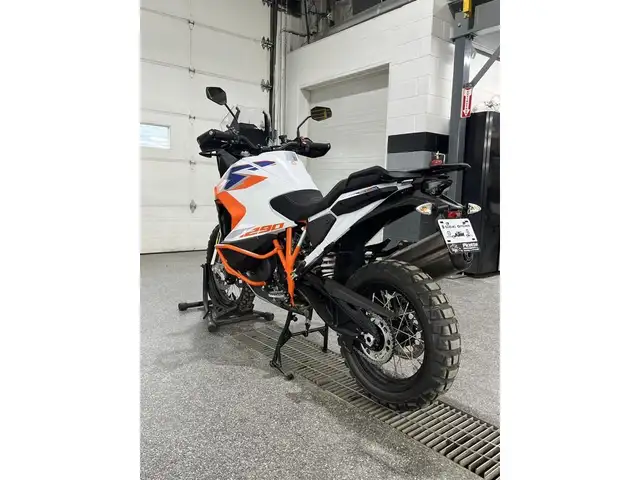 2024 KTM 1290 SUPER ADVENTURE R in Dirt Bikes & Motocross in Granby - Image 5