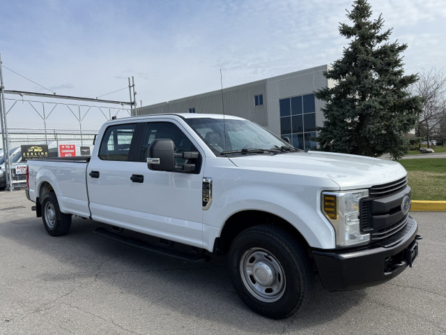 2018 Ford Super Duty F-250 SRV FORD F-250 XL - CREW CAB - RWD in Cars & Trucks in Oakville / Halton Region - Image 2