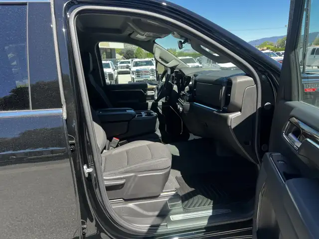 2024 GMC Sierra 2500HD SLE dans Autos et camions dans Penticton - Image 21