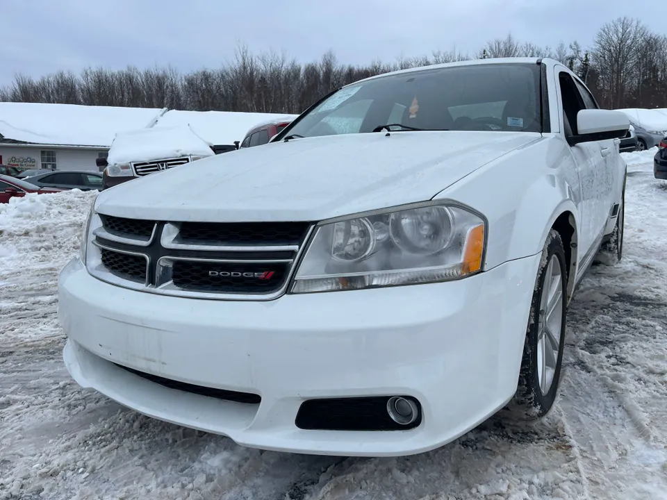 2013 Dodge Avenger SXT | 2.4L 4Cyl | FWD | New MVI | Low Mileage