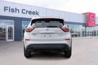 Enjoy the open road in this 2015 Nissan Murano SL AWD, boasting a luxurious leather interior, a pano... (image 5)