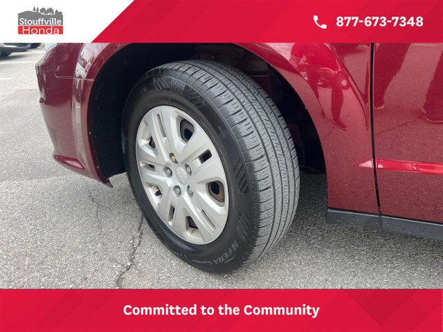 2019 Dodge Grand Caravan CVP/SXT *TWO SETS OF TIRES in Cars & Trucks in Markham / York Region - Image 2