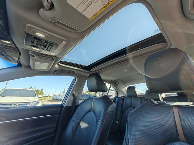 2020 Toyota Camry Hybrid XLE XLE HYBRID, FULLY LOADED in Cars & Trucks in Ottawa - Image 2