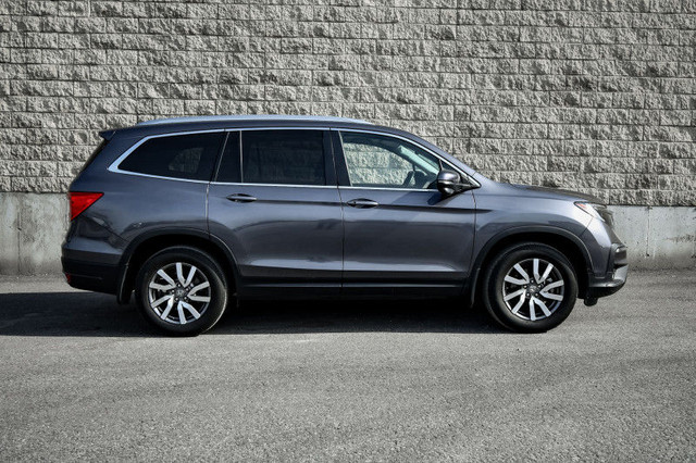 2021 Honda Pilot EXL-Navi • SUNROOF • HEATED LEATHER • NAVIGATIO in Cars & Trucks in Ottawa - Image 2