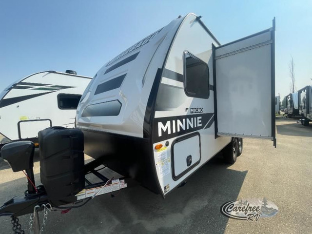 2023 Winnebago Micro Minnie 2100BH in Travel Trailers & Campers in Edmonton - Image 3