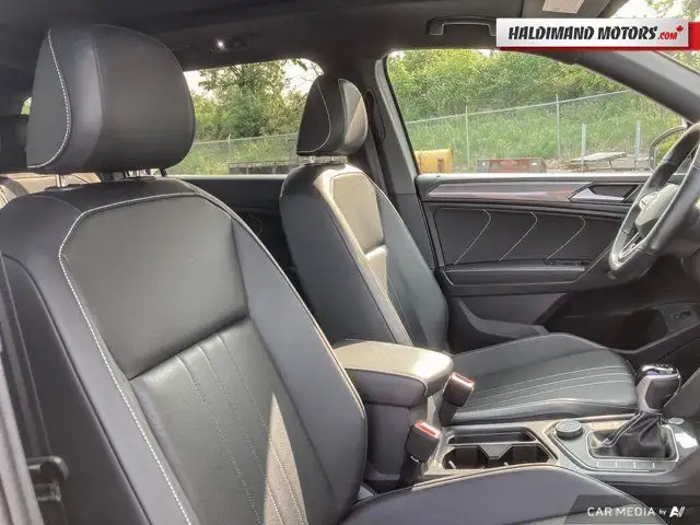 2022 Volkswagen Tiguan Comfortline R-Line Black Edition in Cars & Trucks in Hamilton - Image 26
