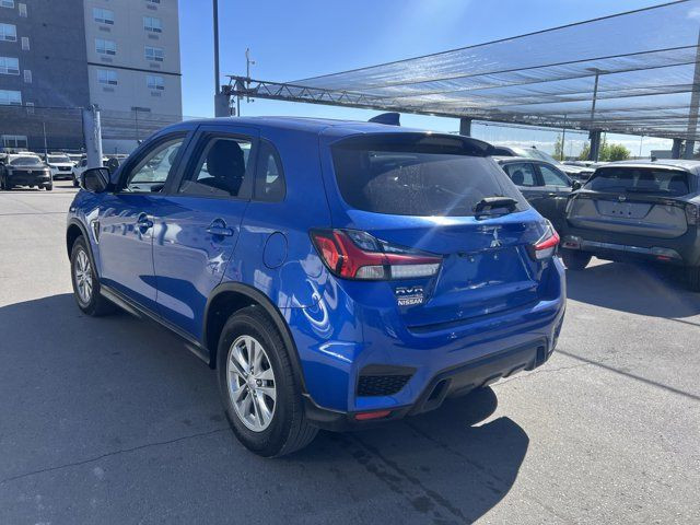 2021 Mitsubishi RVR SE | AWD | CLOTH | BACK UP CAMERA in Cars & Trucks in Calgary - Image 4