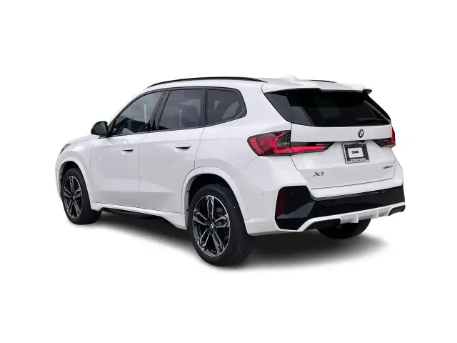 2025 BMW X1 XDrive28i in Cars & Trucks in Laval / North Shore - Image 8
