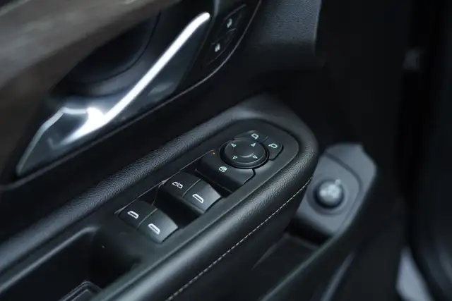 2024 GMC Terrain Denali AWD, Sunroof, Navigation. in Cars & Trucks in Oakville / Halton Region - Image 12