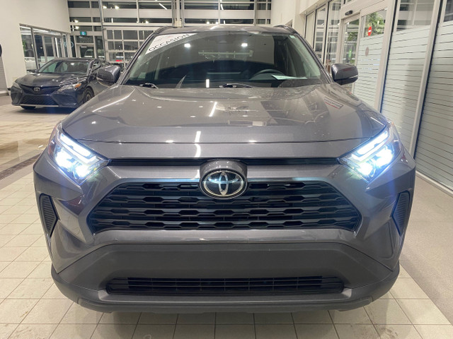 2022 Toyota RAV4 XLE AWD Toit Ouvrant Bluetooth Camera Volant &  in Cars & Trucks in Laval / North Shore - Image 2