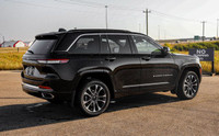This Jeep Grand Cherokee has a dependable Regular Unleaded V-6 3.6 L/220 engine powering this Automa... (image 3)