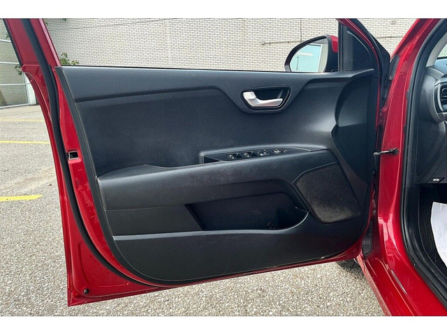 2018 Kia Rio 5-door in Cars & Trucks in Cambridge - Image 2