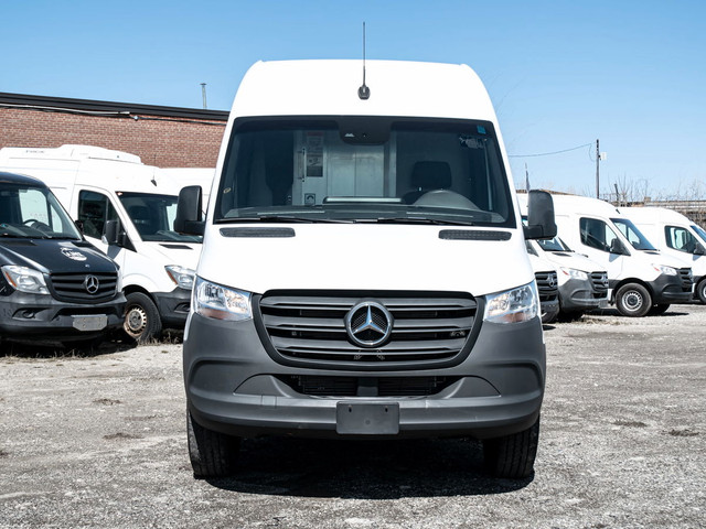 2023 Mercedes-Benz Sprinter Standard Roof in Cars & Trucks in Mississauga / Peel Region - Image 2
