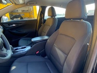 This 2017 Chevrolet Malibu LT is proudly offered by Auto Avenue Airdrie. There are many vehicles on... (image 9)