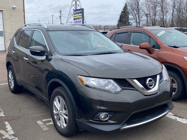 2015 Nissan Rogue SV - Sunroof - Bluetooth - Heated Seats - $153 in Cars & Trucks in Moncton - Image 2