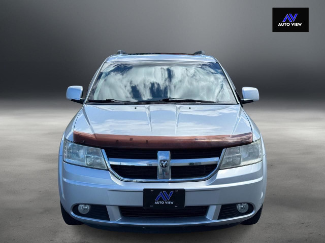 2010 Dodge Journey SXT **7 PASSENGER** in Cars & Trucks in Hamilton - Image 2
