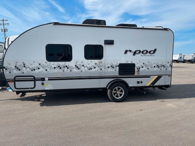 2022 FORESTRIVER RPOD 192 in Travel Trailers & Campers in Edmonton - Image 3