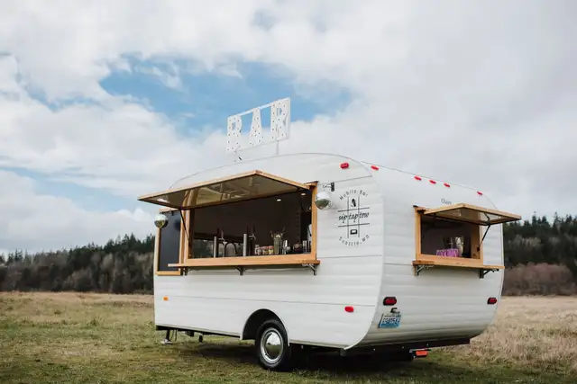 Mobile Bars - Ice Cream, Cofee, Bakery in Cargo & Utility Trailers in Hamilton - Image 8