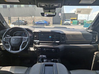 Come see this certified 2022 Chevrolet Silverado 1500 ZR2Crew 4X4 | 3LT | Leather | Sunroof | Tech P... (image 4)