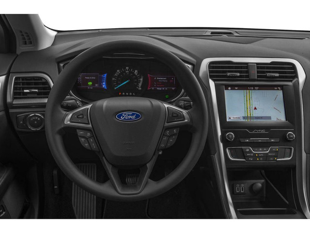 2019 Ford Fusion Hybrid Titanium in Cars & Trucks in Oshawa / Durham Region - Image 4