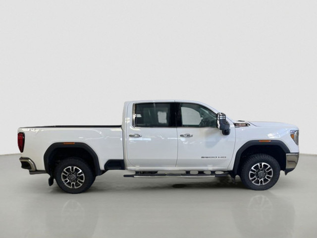 2023 GMC Sierra 2500HD 4WD Crew Cab Standard Box SLT in Cars & Trucks in Moose Jaw - Image 3