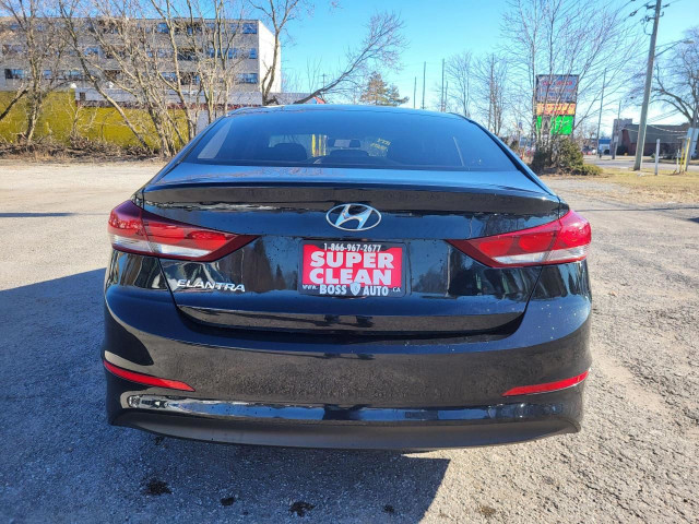 2017 Hyundai Elantra SE in Cars & Trucks in Oshawa / Durham Region - Image 4
