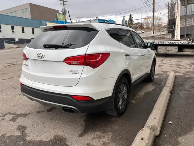 2016 Hyundai Santa Fe Sport AWD 4dr 2.4L Premium in Cars & Trucks in Calgary - Image 7