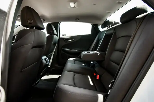 2023 Chevrolet Malibu LT • HEATED SEATS • SIRIUSXM • CP/AA in Cars & Trucks in Kingston - Image 31