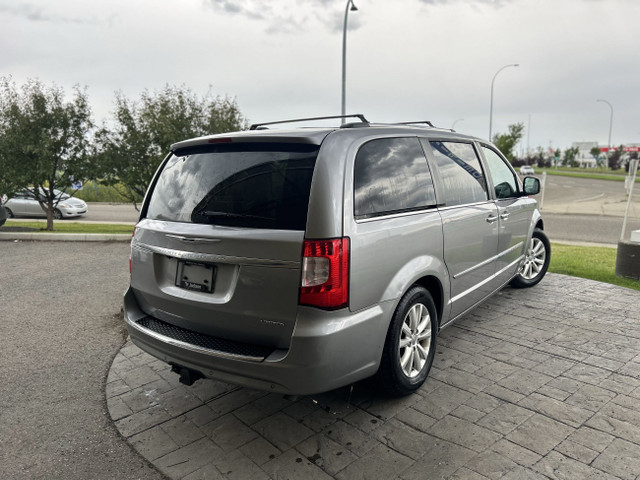 2016 Chrysler Town & Country Limited in Cars & Trucks in Calgary - Image 4