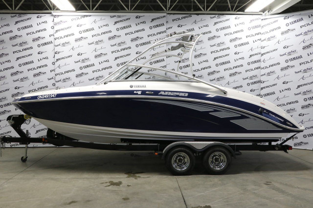 2012 Yamaha AR240 BATEAU À JET in Powerboats & Motorboats in Ottawa - Image 2