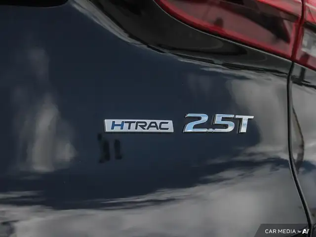 2021 Hyundai Santa Fe Ultimate Calligraphy quilted nappa leat... in Cars & Trucks in London - Image 9