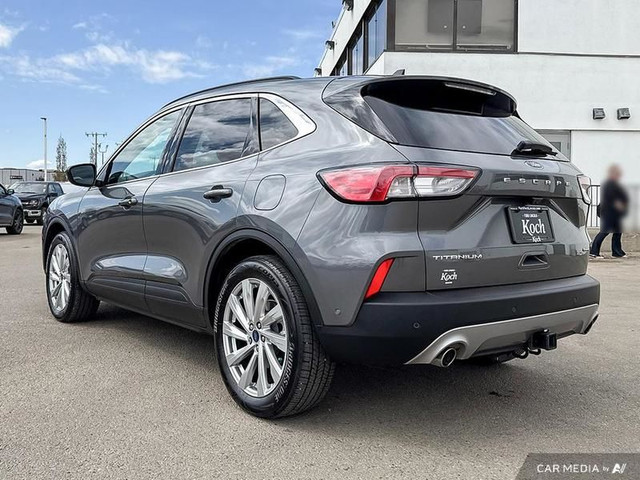 2022 Ford Escape Titanium Hybrid AWD in Cars & Trucks in Edmonton - Image 4