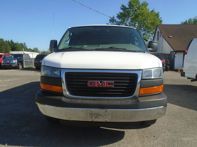 2016 GMC Savana Passenger RWD 3500 155 LT w-1LT in Cars & Trucks in St. Catharines - Image 3