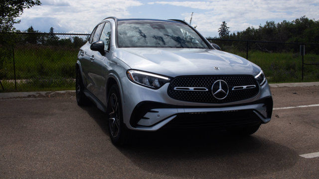 2025 Mercedes-Benz GLC GLC 300 4MATIC SUV in Cars & Trucks in Edmonton - Image 3