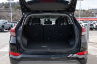 Discover value and versatility with our 2016 Hyundai Tucson Limited. Equipped with a turbocharged en... (image 4)