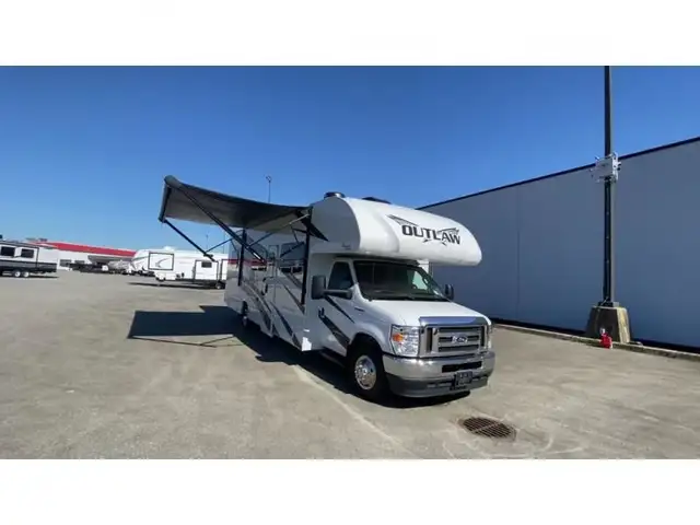 2024 Thor Motor Coach Outlaw 29J in RVs & Motorhomes in Abbotsford - Image 7