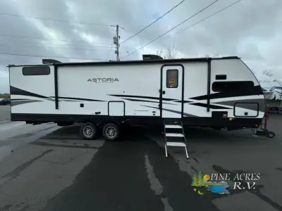 Dutchmen Astoria travel trailer 2913FK highlights: Front Kitchen Walk-Through Bathroom U-Shaped Dine...