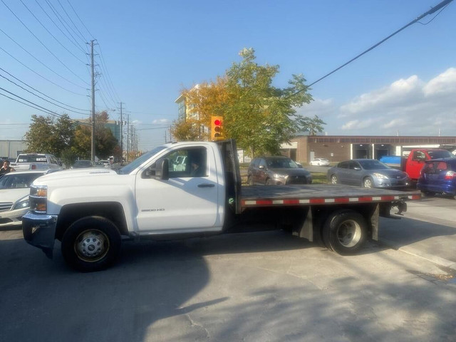 2017 Chevrolet SILVERADO 3500HD Diesel Dually Regular Cab Flat B in Cars & Trucks in City of Toronto - Image 4