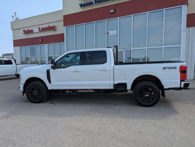 2024 Ford Super Duty F-350 SRW XLT in Cars & Trucks in Saskatoon - Image 2
