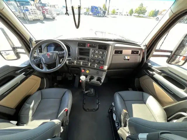2025 Kenworth W990 in Heavy Trucks in Dartmouth - Image 19
