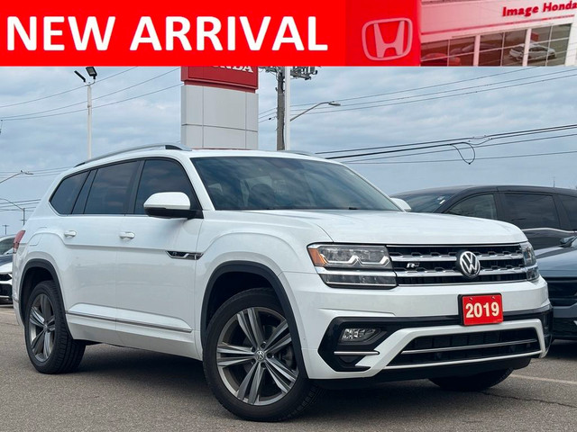 2019 Volkswagen Atlas Highline | PANO ROOF | LEATHER | VNT SEAT in Cars & Trucks in Hamilton
