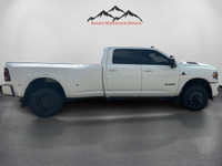 THIS 2024 RAM 3500 CREW CAB DUALLY COMES WITH A 6.7 CUMMINS DIESEL, AISEN AUTOMATIC TRANSMISSION, LI... (image 5)