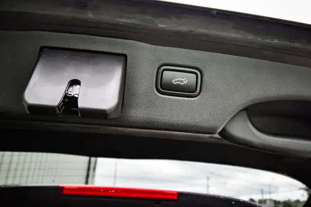 2018 Kia Sorento EX V6 • HEATED LEATHER • PREM. AUDIO • CP/AA dans Autos et camions dans Kingston - Image 11